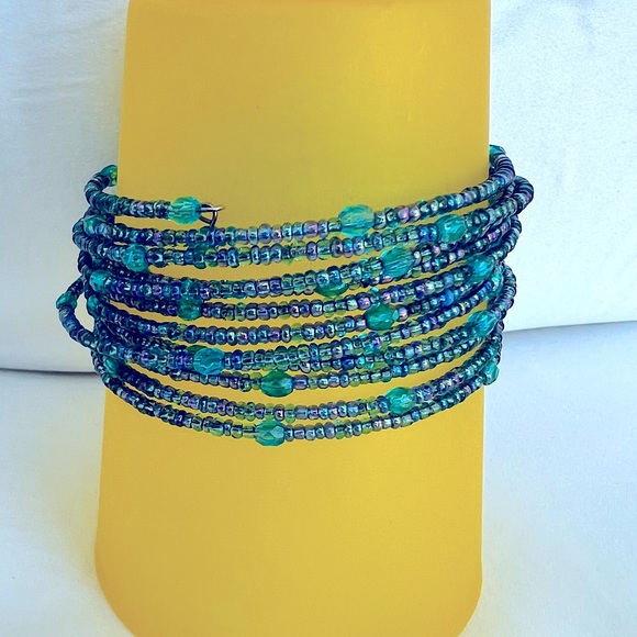 💙 Beaded spiral bracelet to fit any size - Picture 5 of 5
